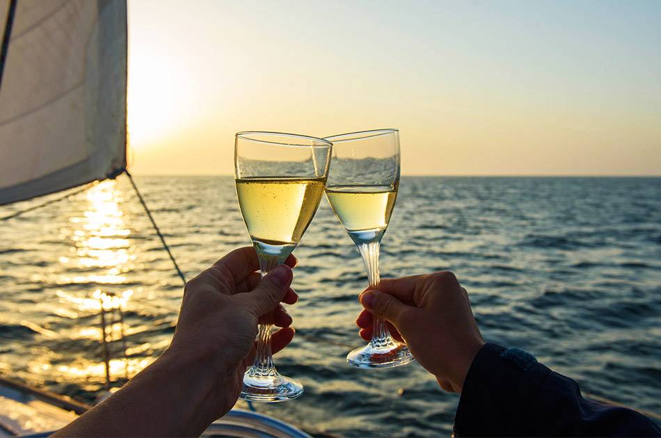 romantic sunset cruise anna maria island with champagne